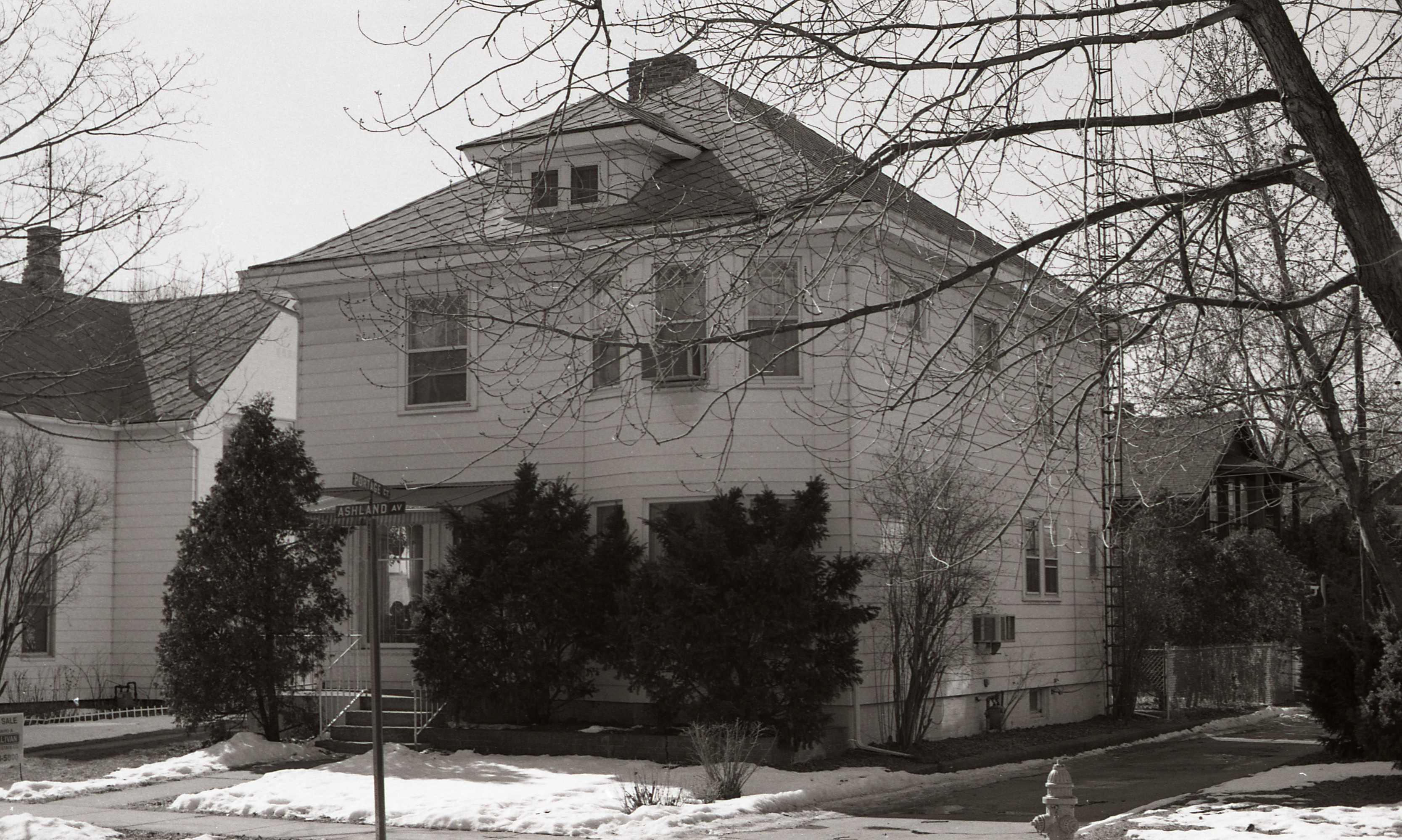 821 Ashland Avenue